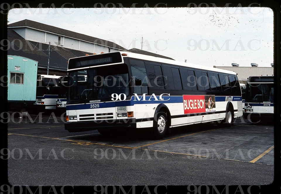 BALTIMORE MTA. Autobús flexible Grumman #3525. Baltimore (MD). Diapositiva original 1990. Foto 1 de 1
