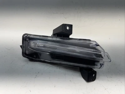 2019-2022 CHEVROLET CAMARO PASSENGER RIGHT LED FOR LIGHT DRL OEM RH - Image 1 of 4