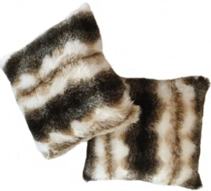 Set of 2 Luxury Faux Fur Scatter Cushions, Arctic Wolf - COMPLETE WITH INNERS - Picture 1 of 1