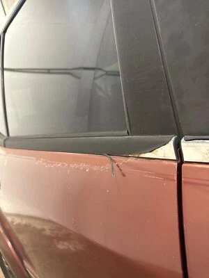 Used Rear Right Door Assembly Rear Side fits: 2006 Toyota Sequoia electric windo Foto 1 de 4