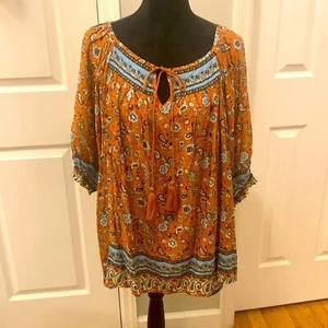 NWT Gigio Keyhole Tassel Blouse- Size XL - Picture 1 of 3