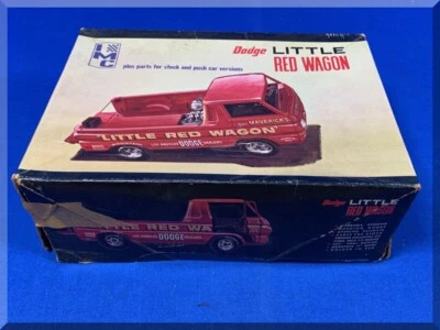 VINTAGE IMC 107 DODGE LITTLE RED WAGON MODEL CAR 1:25 SCALE BUILT UP FROM KIT - Image 1 of 4
