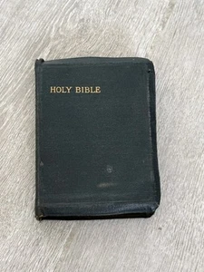 ✝️ VTG Holy Bible Cambridge Pocket Sized Maps Gilt Edges Leather Thumb Indexed - Foto 1 di 9