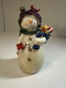 Brillo muñeco de nieve púrpura sombrero rojo cardenal figura decoración navidad - Imagen 1 de 3
