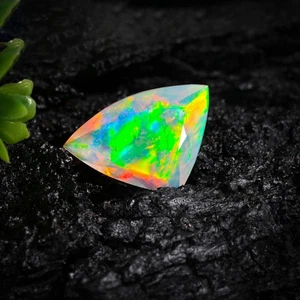 2.75 Crt, Natural Ethiopian Welo Fire Opal Faceted Gemstone, Ethiopian Opal, - Picture 1 of 3