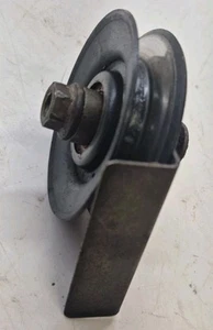 John Deere LX172 Lx173 Drive Belt Idler Pulley Guide Bolt And Spacer - Picture 1 of 2