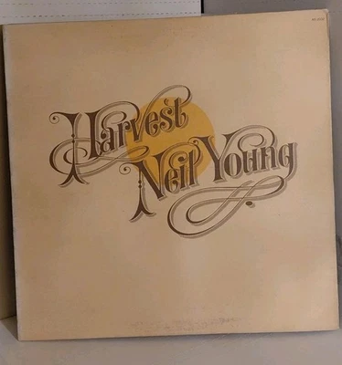 Neil Young-Harvest 1972  RE Reprise  Label + Lyric Insert+mini Poster. VG 1975 - Image 1 of 4