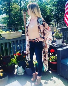 Beautiful Floral Kimono - Picture 1 of 3