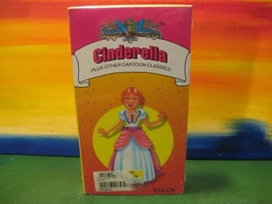 Cinderella Plus Other Cartoon Classics Play Safe Etc Hep Cat Kids' VHS Tape - Foto 1 di 3