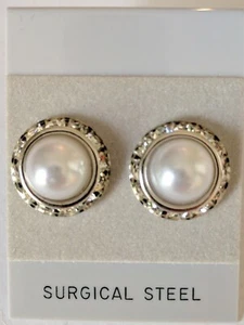 PEARL CRYSTAL PIERCED EARRINGS go with horse show number magnets Rivoli Crystal - Picture 1 of 1