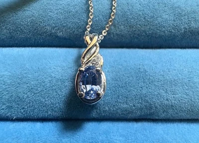 Collar colgante de zafiro azul de Ceilán, circón blanco - 20 pulgadas (.65 ctw.) Foto 1 de 4