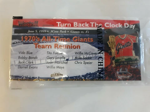 1999 Giants 1979’s All Time Team Reunion Hat PIN  San Francisco Turn Back Clock Cover