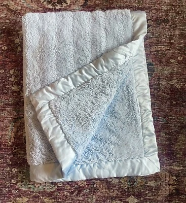 Manta de bebé Wendy Bellissimo azul de felpa sintética sherpa satinado cuna Foto 1 de 3