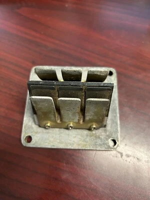 YAMAHA MX250, MX360, DT250, DT360, DT400, SC500, GP300, VÁLVULA DE LENGÜETA, JAULA DE LENGÜETAS Foto 1 de 2