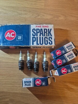 4 bujías NOS 83TS AC Delco, para Ford Capri, Escort, Granada Transit, etc. Foto 1 de 4
