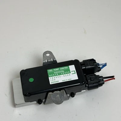 Módulo de control de bomba de combustible deportivo Lexus GS350 F 2018 89570-30290 OEM Foto 1 de 4