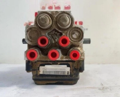 2002 - 2005 Ford Excursion Abs Anti Lock Brake Pump Assembly 4X4 OEM - Image 1 of 4