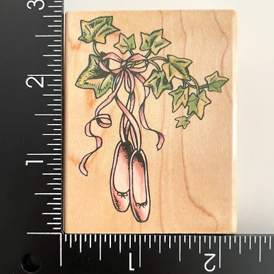 Черные балетные тапочки Penny с лозами плюща 1165E резиновый штамп с креплением на дерево - Изображение 1 из 4