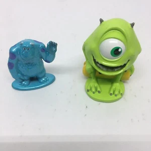 2 Disney Pixar Monsters Inc. Figuras Sulley & Mike - 1 plástico 1 metal - Imagen 1 de 8