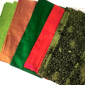 Fabric Remnants Taffeta Green Coral Red Floral 5 Pieces - Picture 1 of 4