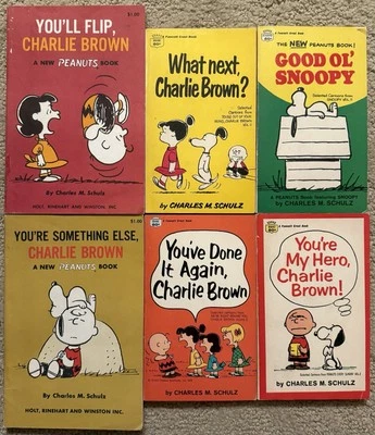 LOT OF 6 PEANUTS / CHARLIE BROWN PAPERBACK COMICS CHARLES M. SCHULZ 1960s ERA - Image 1 of 4
