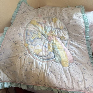 Vintage 1980s Cabbage Patch Bunny Bees Pastel Quilt Baby Crib Blanket 36”x43” - Picture 1 of 10