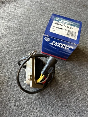 NOS Rectifer Regulator OMC Johnson Evinrude  586048 OEM BRP Bombardier 0586048 - Image 1 of 4
