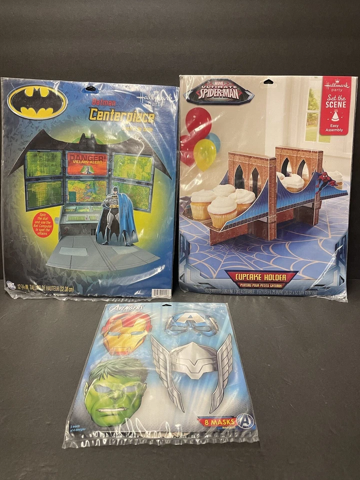 Lote de máscaras de fiesta Hallmark Batman centro de mesa Spiderman soporte para cupcakes y máscaras Marvel Foto 1 de 4