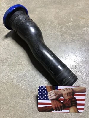 Tubo de llenado de líquido de lavadora genuino Volvo 9178737 con tapa 850R 850 V70 S70 C70 V70R Foto 1 de 4