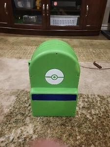 Nintendo Pokémon Green Backback Playset Portable Carrying Case Toy Set - Picture 1 of 7