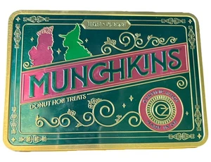 DUNKIN x WICKED buono per te Munchkin latta Glinda & Elphaba rosa e verde - Foto 1 di 6