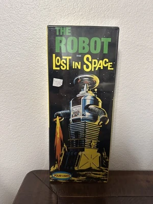 批量 2 个丢失的空间。 塑料型号 # 5030 & 5031,1997 年极地灯全新密封 — 第 1/4 张图片