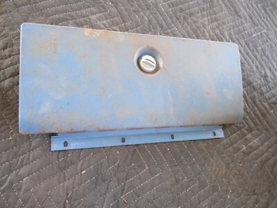 71 72 73 74 CARGADOR SUPER BEE R/T B CUERPO GUANTERA AZUL PUERTA CON PESTILLO OEM Foto 1 de 4