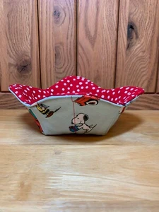 Handmade Quilted Winter Charlie Brown Snoopy Reversible Microwave Bowl Cozy - Picture 1 of 4