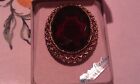VTG NIB GLACIER PEARLE OVAL BROACH BROOCH FACETTED NATURAL STONE GOLD COLOURED 