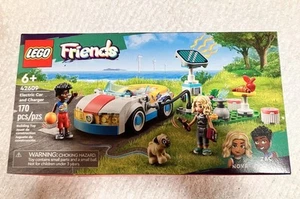 LEGO FRIENDS: Auto elettrica e caricatore (42609) - Foto 1 di 9
