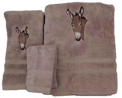 Juego de toallas de baño gris bordadas con cabeza de burro en gris lavado a mano Foto 1 de 2