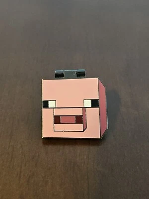Minecraft Pixel Pig 2D Flip Up Drop Enamels Pin Authentic Think Geek Pinback - Image 1 of 4