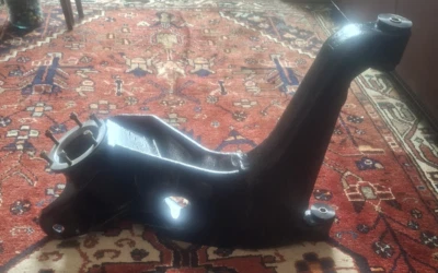 Brazo de arrastre Triumph TR6 TR250 Stanpart 308224 V3110 DD 1 nuevo nunca usado Foto 1 de 4