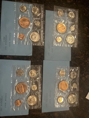 1974 D Denver 5 Coin Souvenir Mint ****** ALL 4 SETS INCLUDED ******* - Image 1 of 4