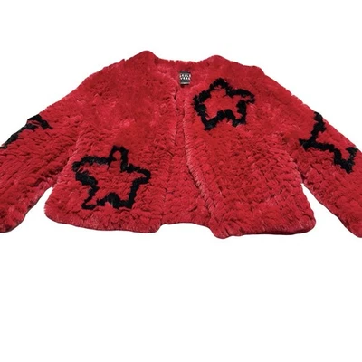 Chaqueta Belle Vere Estrella Roja y Negra Piel Sintética Talla M Mediana Cierre de Gancho y Ojo Foto 1 de 4