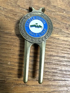 Vtg Pebble Beach Golf Links Golf Ball Marker w/ Magnetic Divot Tool Hat Clip USA - Picture 1 of 10