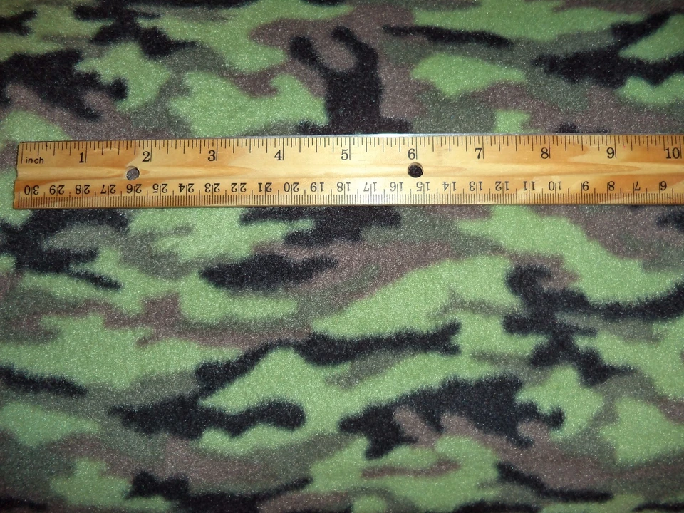 TELA POLAR ESTAMPADO CAMUFLAJE * POR YARDA Foto 1 de 1