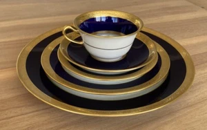 Limoges T&V - Cobalt Blue w/ Gold - 5 Piece Place Setting - France - Excellent - Picture 1 of 19