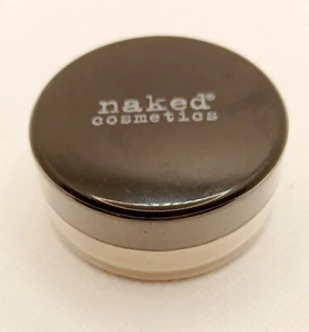 Naked Cosmetics Banana HD Finishing Powder - Picture 1 of 2