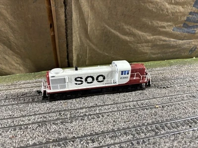 Soo Line Model Train Engine 2380 HO Scale Locomotive - Image 1 of 4