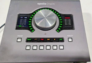 Universal Audio Apollo Twin MKII UAD 2-Duo Core Thunderbolt Audio - Picture 1 of 9