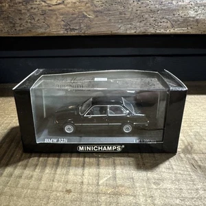 Minichamps 430025475 BMW 323i E21 1975 schwarz 1:43 - Bild 1 von 3