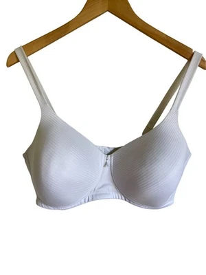 VANITY FAIR Radiant Collection 40DD White Wireless Lightly Lined Full Coverage B - Image 1 of 4