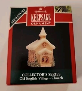 Antigua iglesia inglesa del pueblo 1992 sello recuerdo miniatura adorno de coleccionista - Imagen 1 de 9